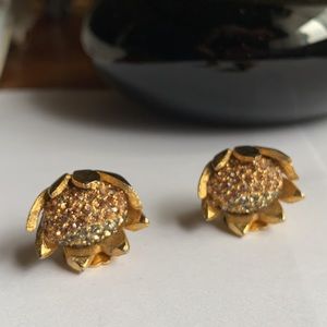 Vintage Carnegie flower clip on stud earrings